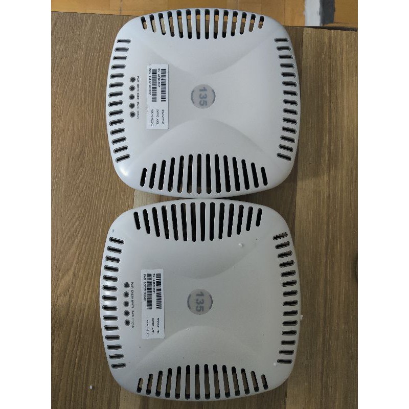 Bộ phát wifi Aruba IAP-135 chuẩn N, hai băng tần, Tốc độ truy cập: 900 Mbps (không nguồn) | BigBuy360 - bigbuy360.vn