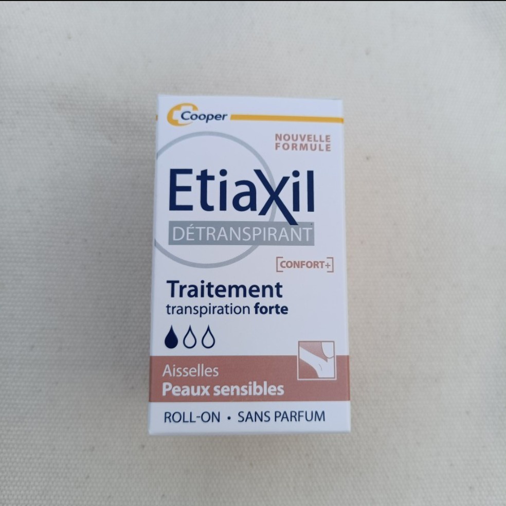 Sẵn Lăn khử mùi etiaxil Pháp 15ml ngăn viêm cánh ướt nách mùi cơ thể sạch và trắng nách