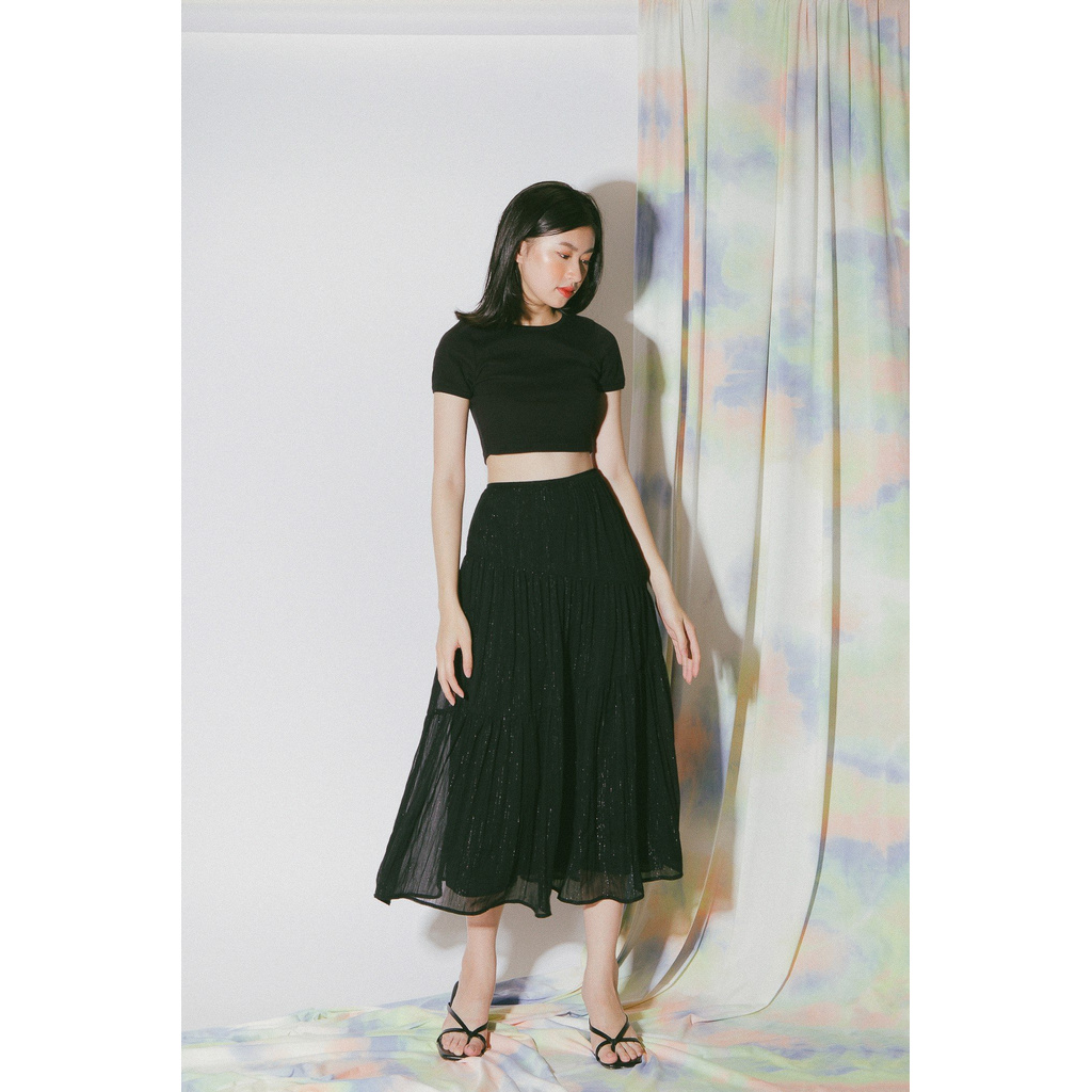 Chân váy dài vải kim tuyến màu đen có nhún thun trên thân  | BigBuy360 - bigbuy360.vn