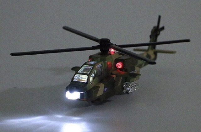 Ảnh thật  Mô Hình Trực Thăng Chiến Đấu Apache 8120 Army  Dài 20cm