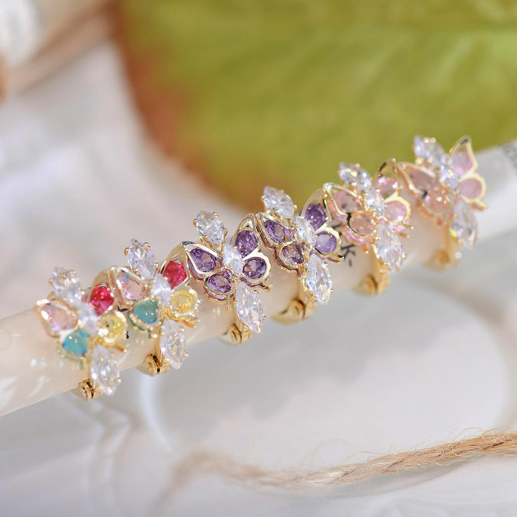 V.I.T House | Khoen tai S925 bướm đính đá