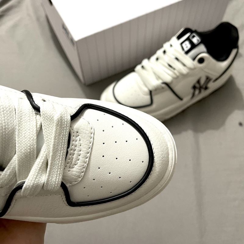 Giày Chunky Liner New York Yankees ‘Off White’