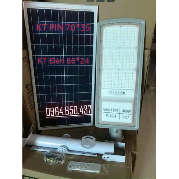 Đèn Led Năng Lượng Mặt Trời Bàn Chải 80w,300w, Chuẩn IP67, Pin Rời. Sáng Liên Tục 12h. Có Chế Độ Báo Pin Sạc.