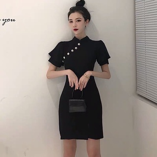 Sườn xám cách tân đen quyến rũ