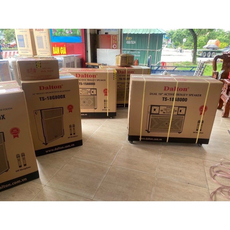 Loa kéo  Dalton TS-18G800X loa bass5 tấc, 850W tặng kèm 2 micro không dây.