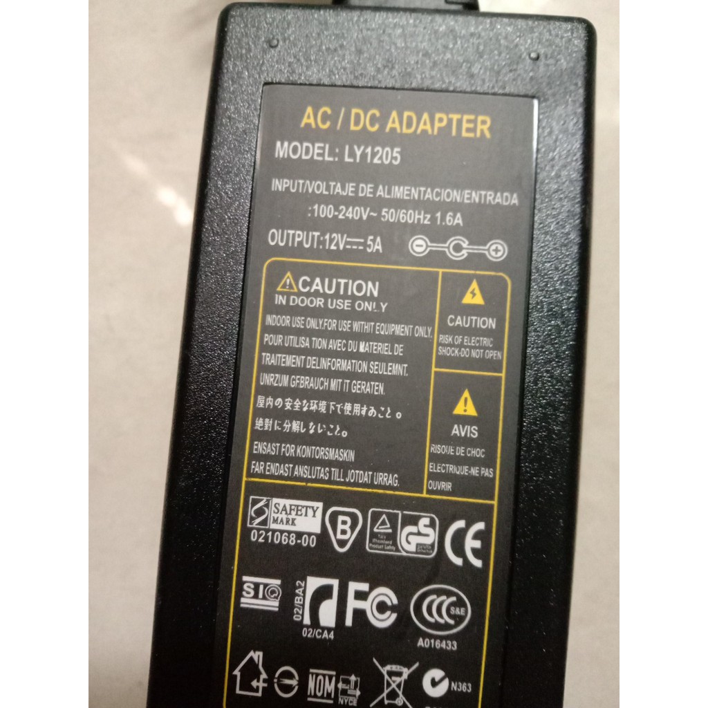Bộ Nguồn nhựa 12V-5A dùng cho đèn led 12v