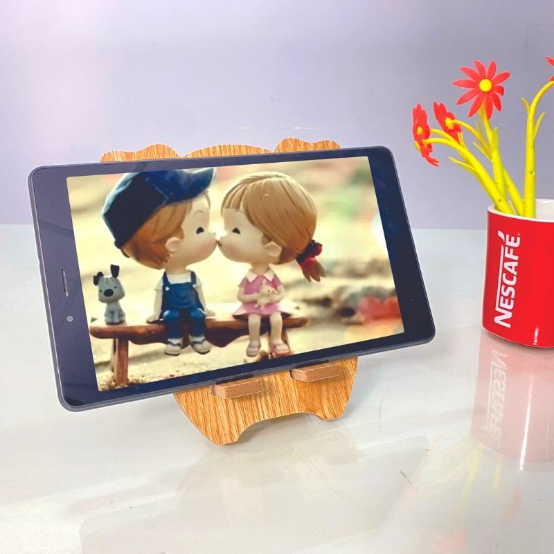Kệ điện thoại giá đỡ máy tính bảng thông minh hình con heo dễ thương bằng gỗ kích thước 16.5cm x 14.2cm