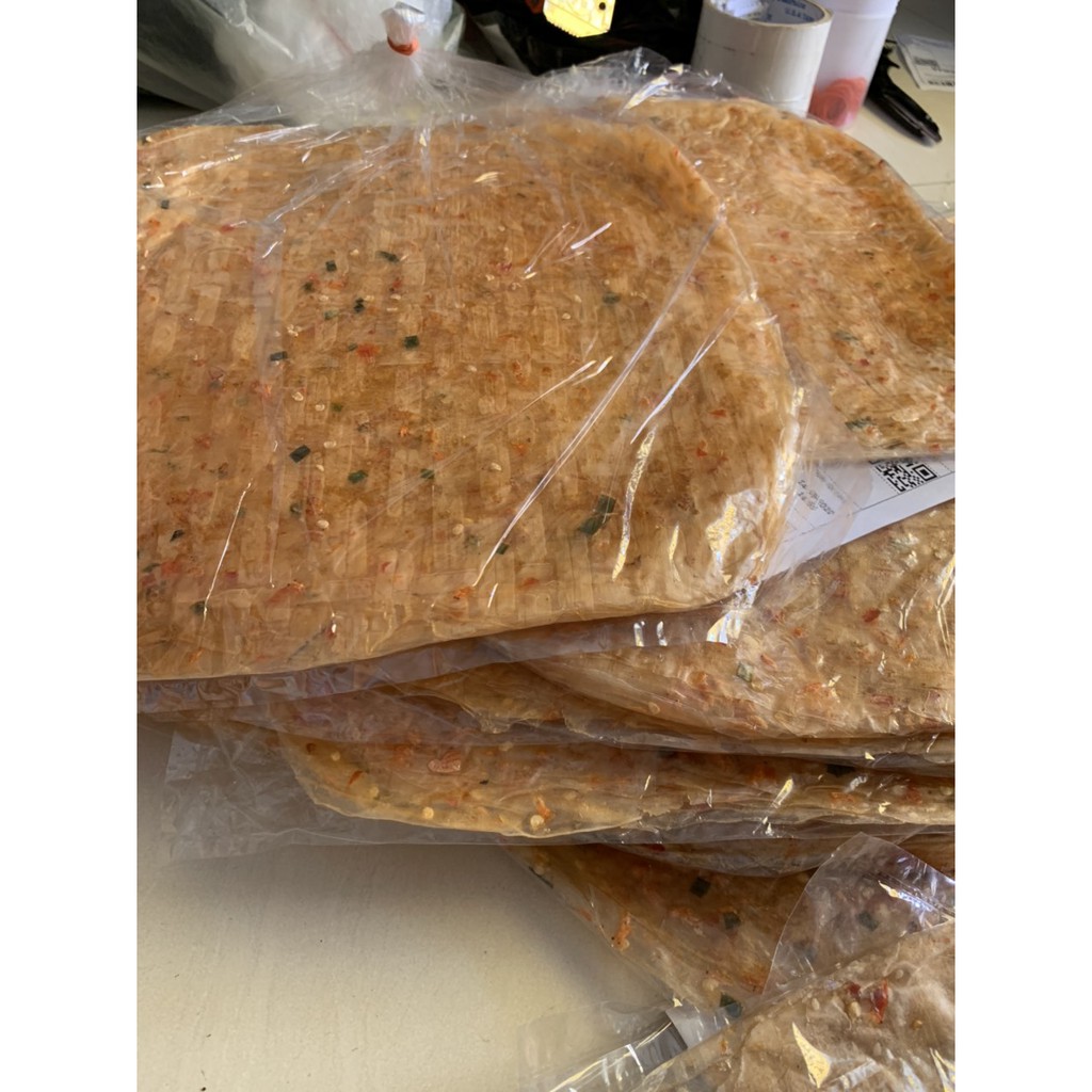 [Mã GROSALE2703 giảm 8% đơn 250K] (1.5 KG) Bánh tráng dẻo tôm thơm ngon đặc sản Tây Ninh chính gốc! ( 3 xấp )