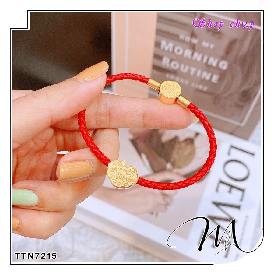 Vòng tay chỉ đỏ Charm kim tiền trường thọ khóa bấm Titan không gỉ - Măng's House VT220