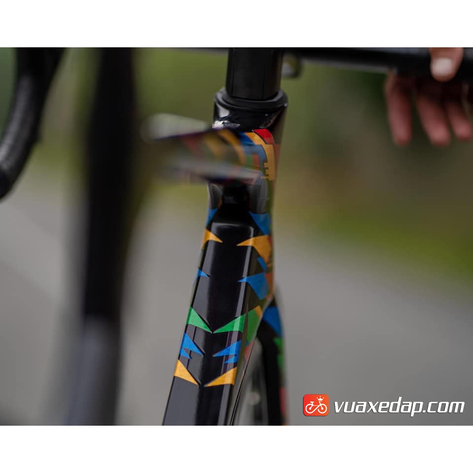 Xe đạp đua GIANT PROPEL ADV SL 1 DISC 2022