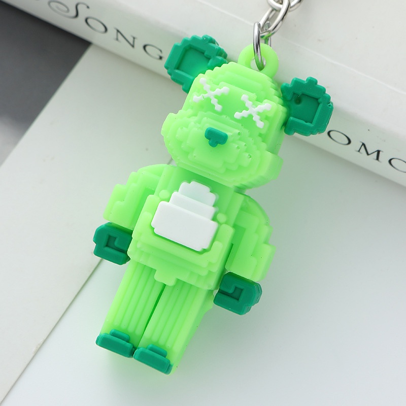 1 móc khóa gấu KAWS lego cực cute cho cặp đôi