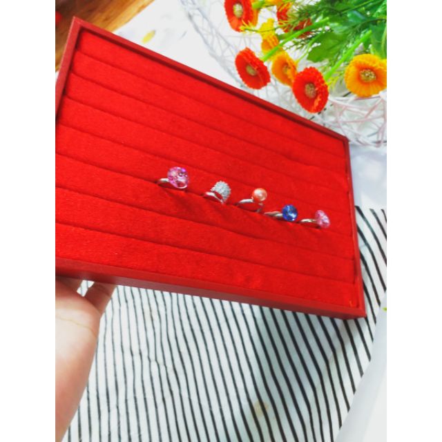 Khay nhung trưng bày nhẩn cao cấp