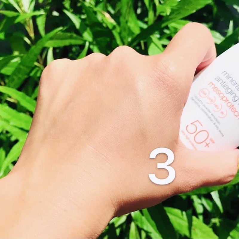 Kem Chống Nắng Chống Nước Cho Da Dầu Nhạy Cảm Mesoestetic Mineral Matt Antiaging Fluid SPF50 50ml