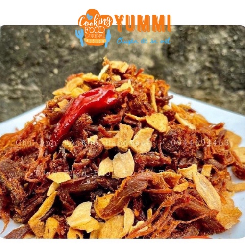 Khô heo cháy tỏi loại 1 thơm ngon đặc biệt chuẩn vị truyền thống 500G - Yummi store | BigBuy360 - bigbuy360.vn