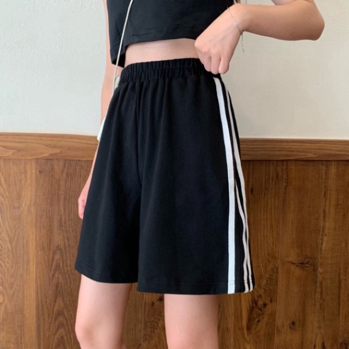 Quần short ống rộng Unisex CRQ022 cạp cao lưng thun viền sọc pyenstore