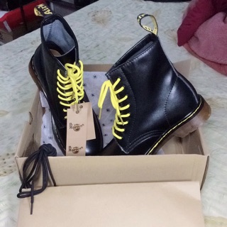 Dr martens trả khách or hàng R