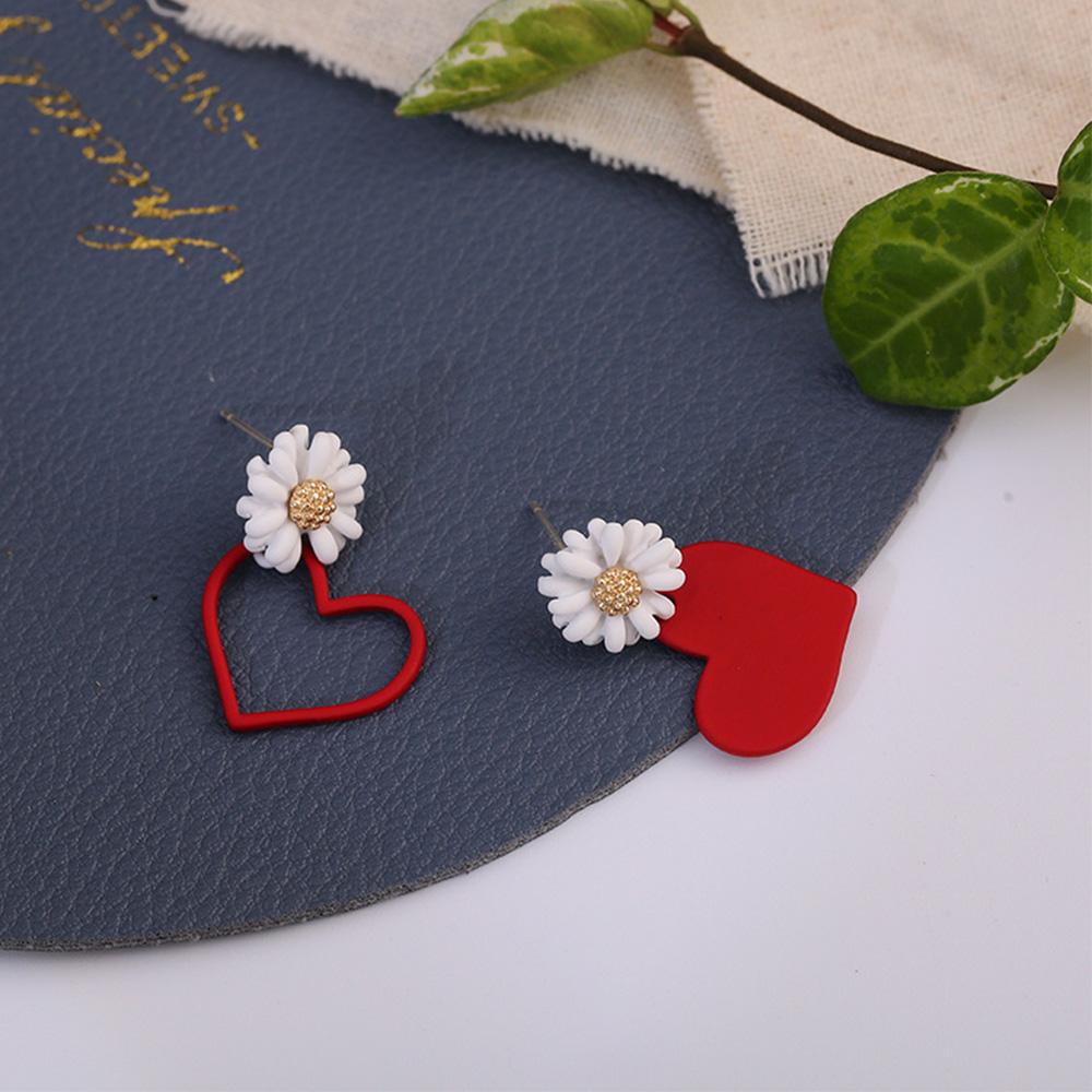 Bông Tai Hình Hoa Cúc Đỏ Thiết Kế Bất Đối Xứng Thời Trang