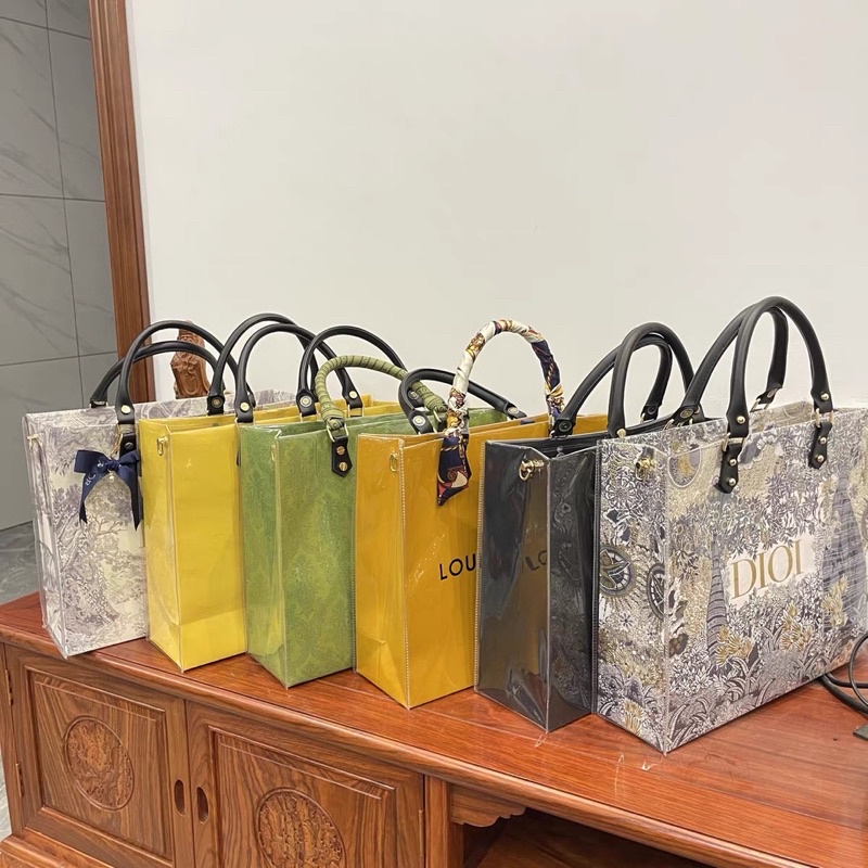 Túi custom dior handmade từ túi giấy auth chất liệu da và nhựa dày được ép thủ công dior gucci Chanel hermes