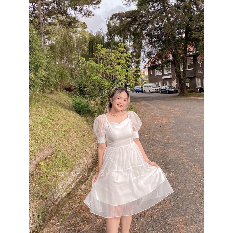 [Mã SKAMA06 giảm 8% tối đa 50K đơn 250K] VÁY ĐẦM TRẮNG CÔNG CHÚA BIGSIZE VẢI VOAN TAY BỒNG - CLOUDY DRESS - IZYBYNHI | BigBuy360 - bigbuy360.vn