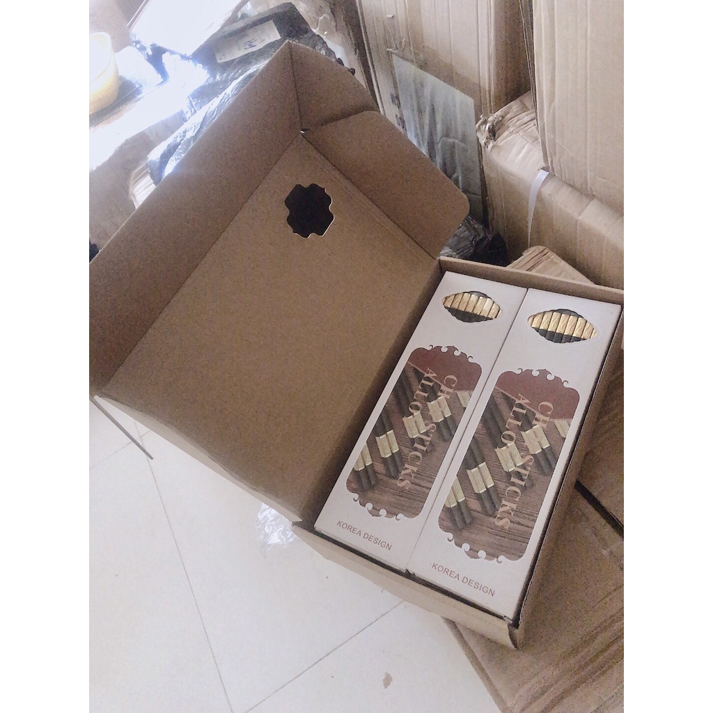 Hộp 100 đôi đũa ăn cơm nhựa Nhật Bản dành làm quà tặng cao cấp khảm vàng chịu nhiệt chống trơn tốt 27cm