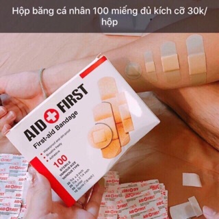 Hộp 100 băng gạc y tế dán vết thương