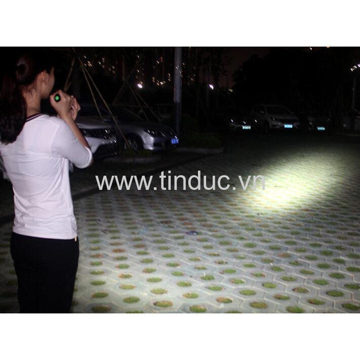 Đèn pin sạc cầm tay chống nước TERINO T3