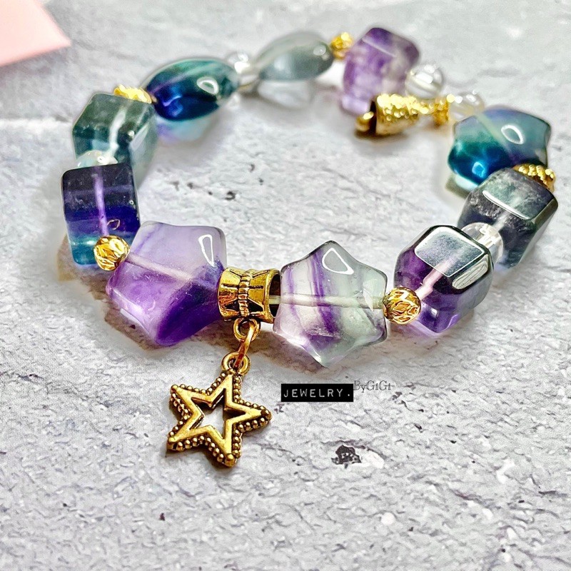 Vòng đá phong thuỷ Fluorite đa sắc