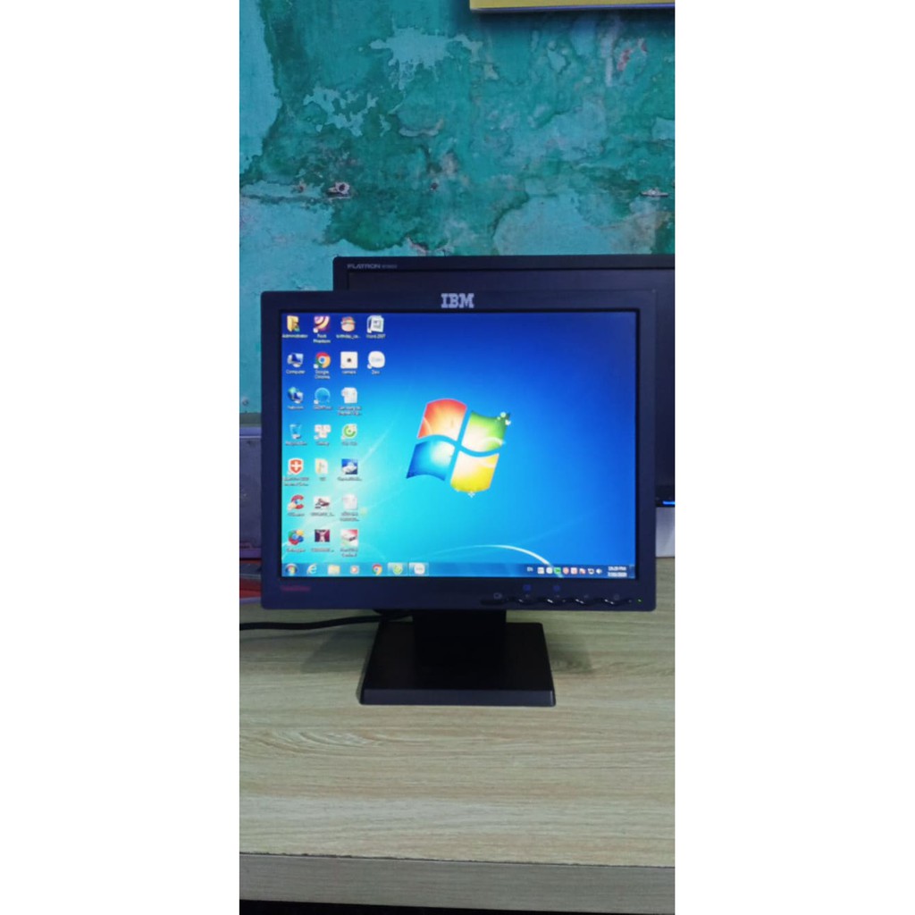 Màn hình máy tính 15 inch vuông đẹp | BigBuy360 - bigbuy360.vn