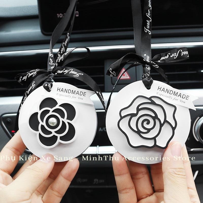 Nước Hoa Xe Hơi Treo Gương Chiếu Hậu Hình Hoa Trà Kèm Tinh Dầu Cao Cấp
