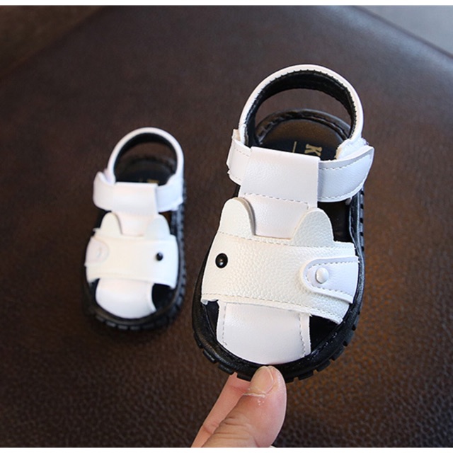 Sandal bé trai
