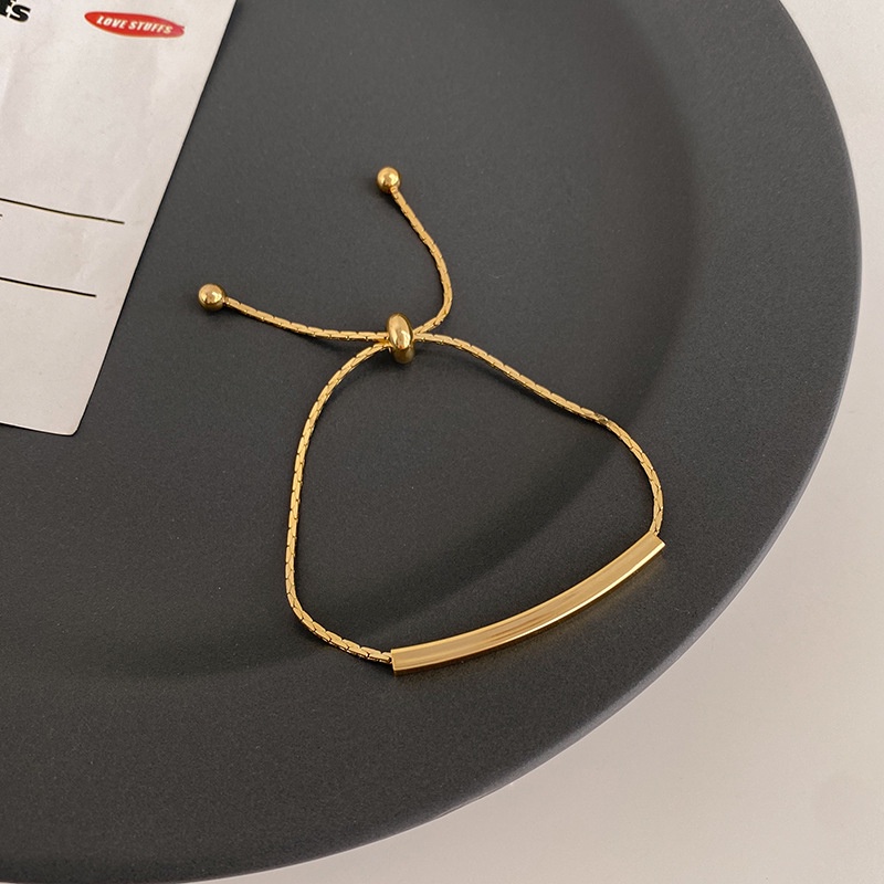 Pretty simple adjustable size bracelet for women