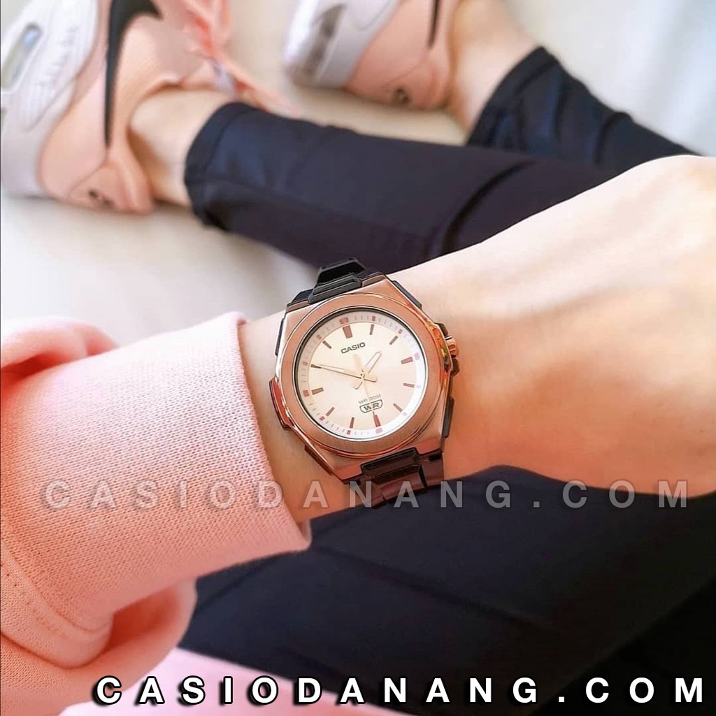 Đồng hồ nữ dây nhựa Casio chính hãng Anh Khuê LWA-300HRG-5EVDF (42mm)