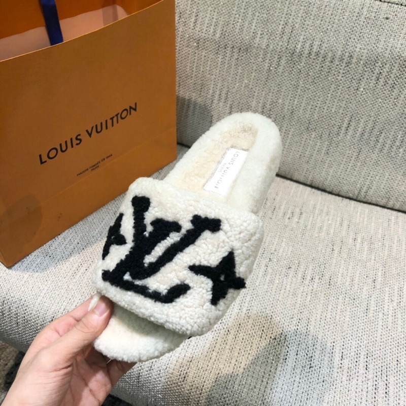 Dép lông cừu LV Louis Vuitton êm ái cao cấp, mẫu mới nhất thu đông 2021