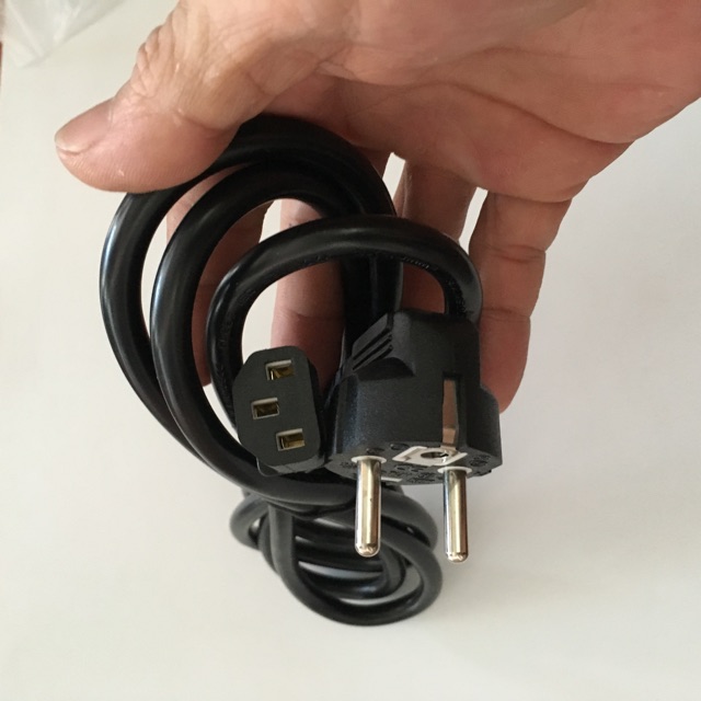 Dây nguồn máy tính dài 1,8m