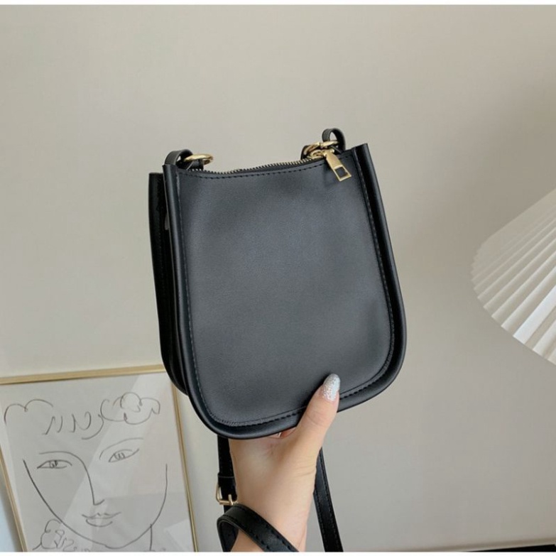 Túi xách đeo chéo nữ mini nhỏ basic đựng điện thoại đi chơi - Túi xinh mint store ME