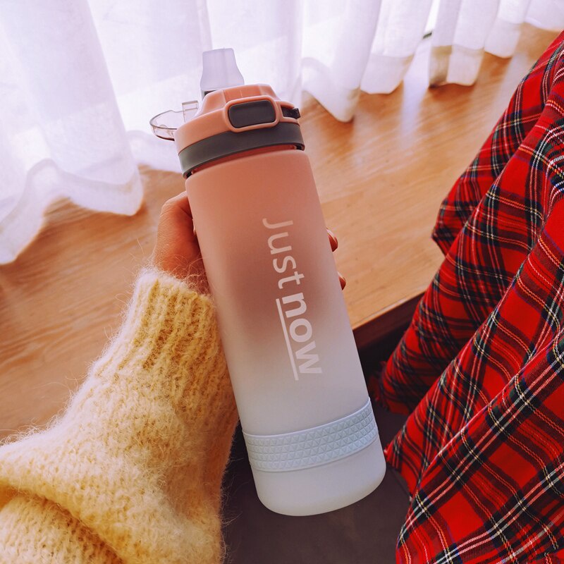 Bình nước Justnow có quai xách - Bình đựng nước chống tràn 600ml  (BJN03)