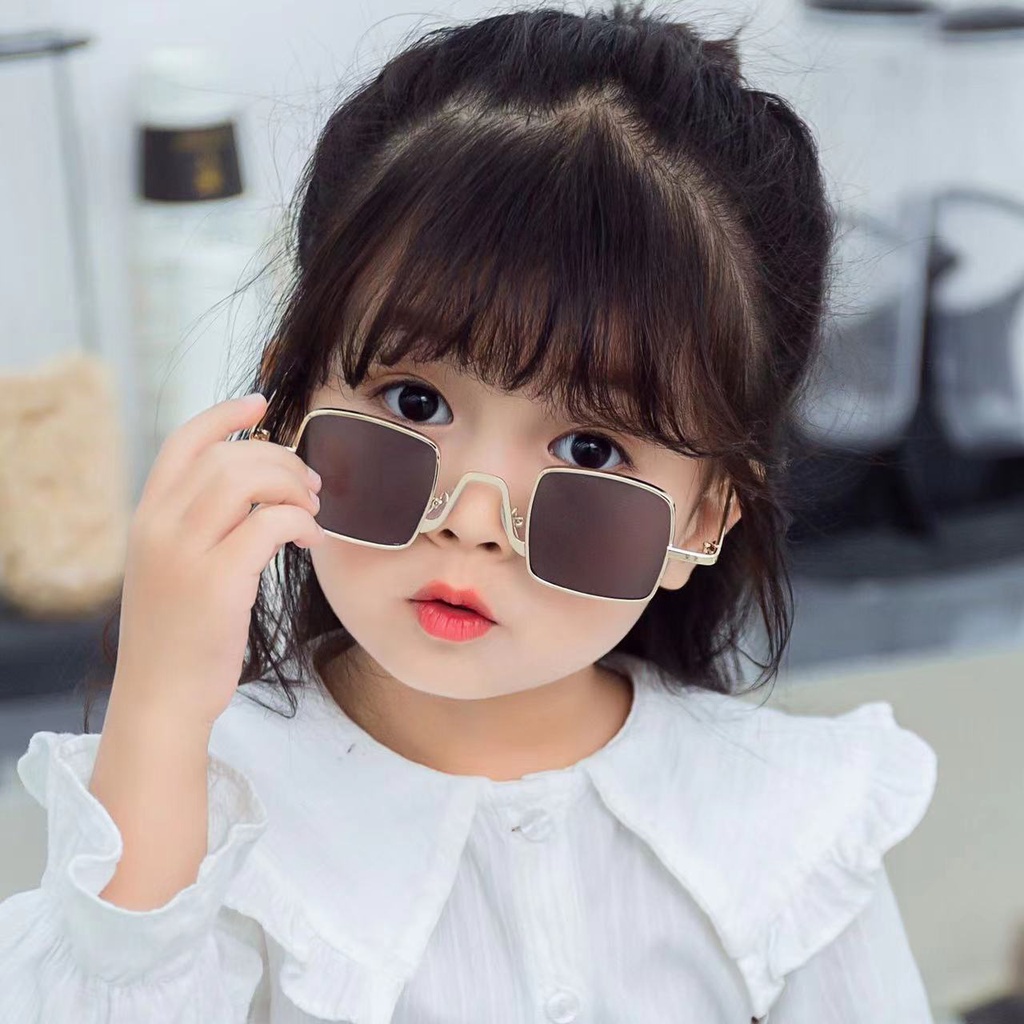 Kính mát gọng kim loại vuông chống tia uv thời trang Hàn Quốc dành cho bé