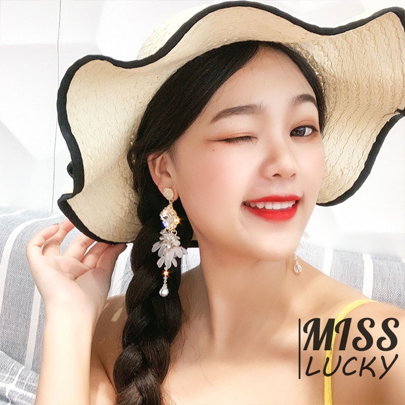 Khuyên tai nữ kiểu dáng thời trang phong cách Hàn Quốc