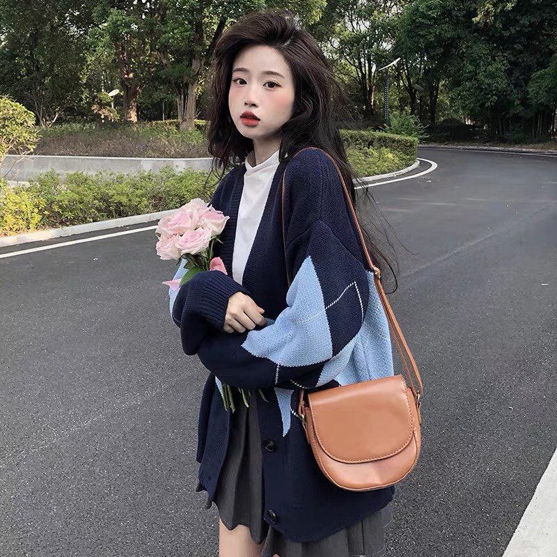 Áo Khoác Len Cardigan Quả Trám Hàn Quốc, Dáng Freesize, Hàng Shop, Chất Len Mịn, Có Quà Tặng Kèm | BigBuy360 - bigbuy360.vn