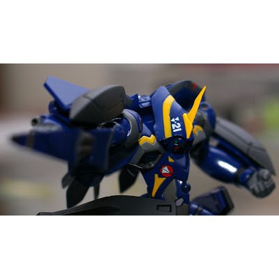 MÔ HÌNH CHÍNH HÃNG REVOLTECH YF-21