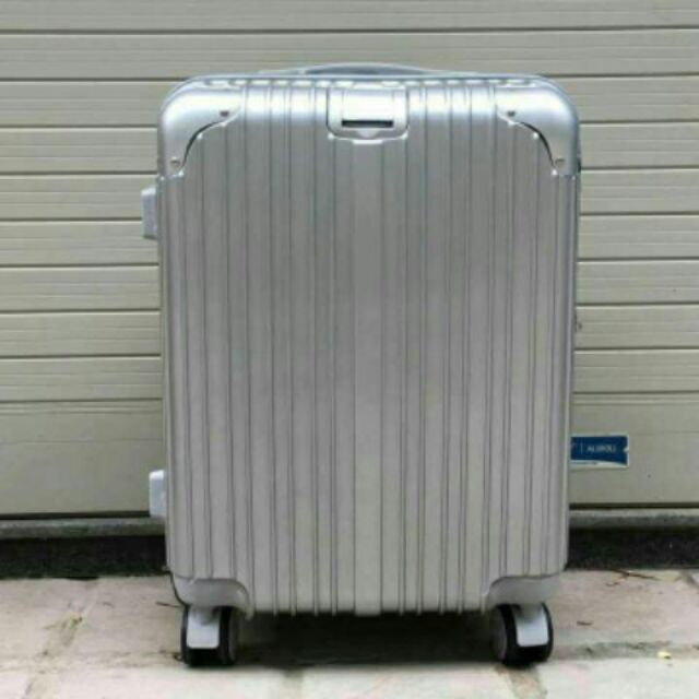Vali Rimowa khóa dây. đinh tán siêu chắc chắn