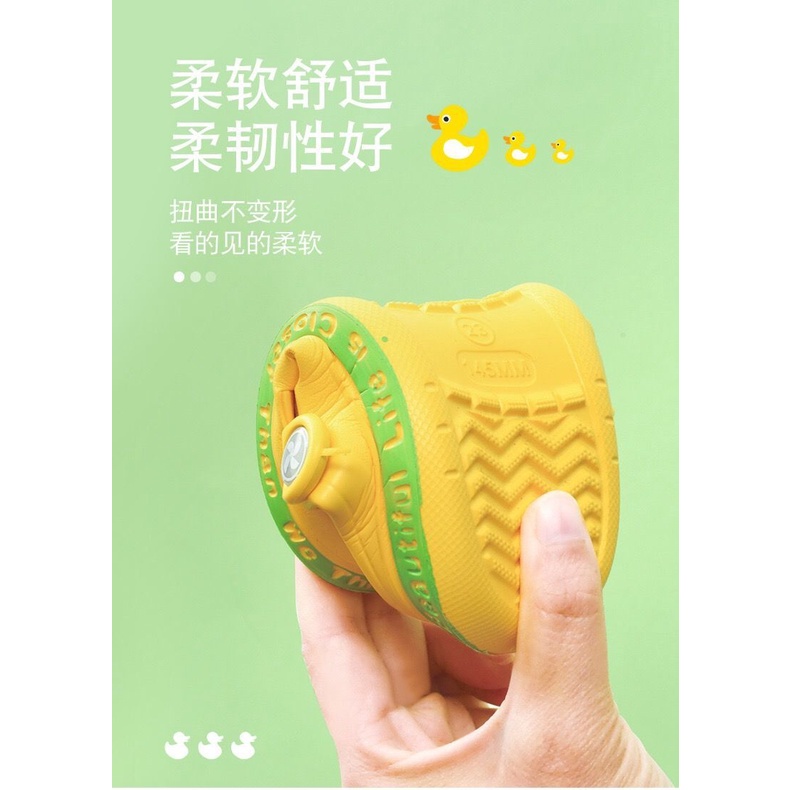 Giày sandal đế mềm chống trượt xinh xắn theo phong cách mùa hè dành cho bé 2021