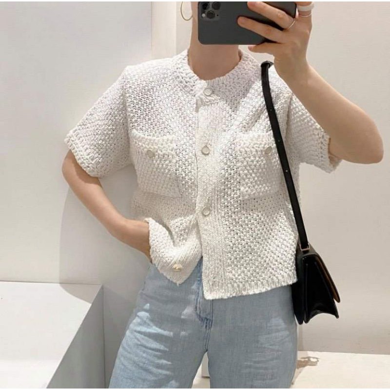 ÁO TRẮNG CỔ TRÒN SANG CHẢNH