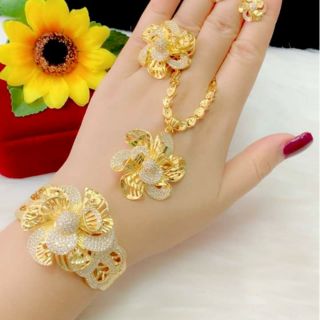 Vòng tay vòng cổ thời trang