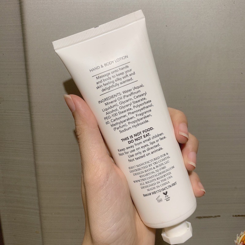 THANH LÝ HAND AND BODY LOTION VICTORIA SECRET