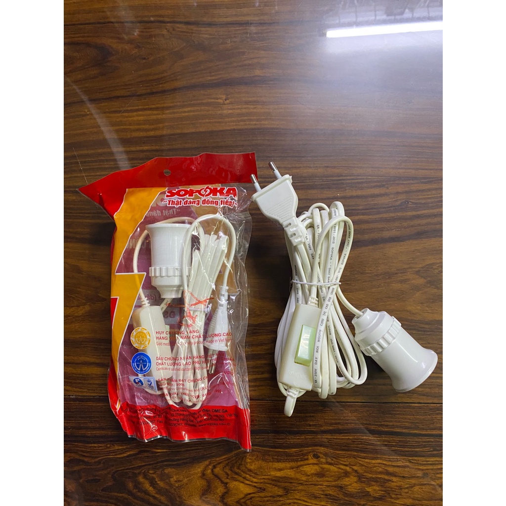 Đuôi đèn liền công tắc SOPOKA cao cấp chính hãng, dây dài 2m5-5m, 1 bộ gồm (đuôi đèn + dây + công tắc + phích cắm)