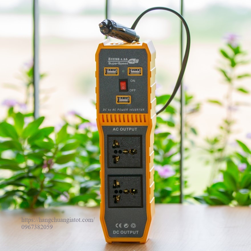 Tẩu chuyển đổi dòng điện cao cấp 12V lên 220V INVERTER công suất 200W dùng trên xe hơi (mã TS65)