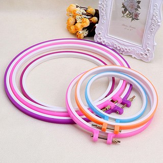 Khung thêu làm bằng nhựa 13-7.5cm