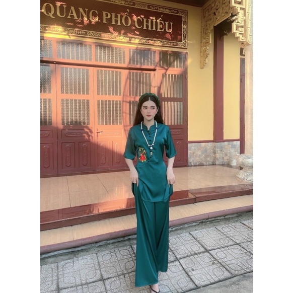 set thời trang nữ lụa cao cấp , áo lam phật tử đi chùa, cổ tàu thêu hoa hồng