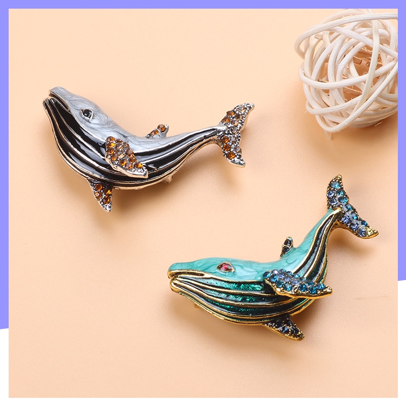 Ghim Cài Áo Hình Cá Voi Đính Đá Thời Trang